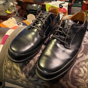 Nike Tiger Woods golf shoes.